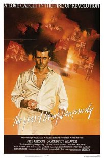 دانلود فیلم The Year of Living Dangerously 198251713-971925542