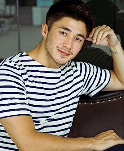 Arron Villaflor