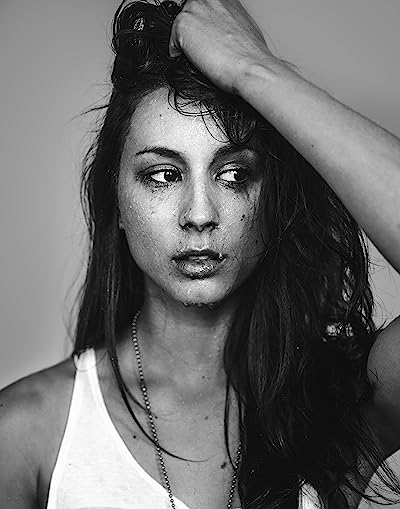 Troian Bellisario