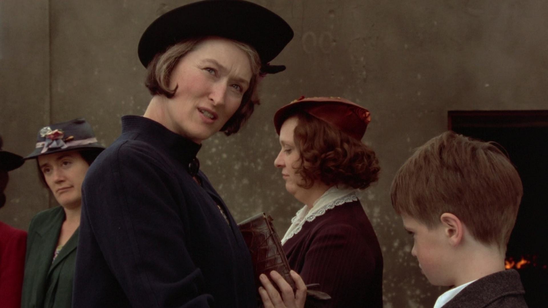 دانلود فیلم Dancing at Lughnasa 1998