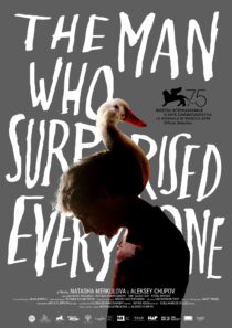 دانلود فیلم The Man Who Surprised Everyone 2018406621-1626020640